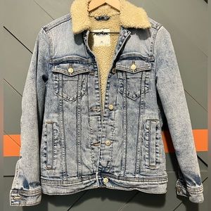 HOLLISTER JEAN JACKET